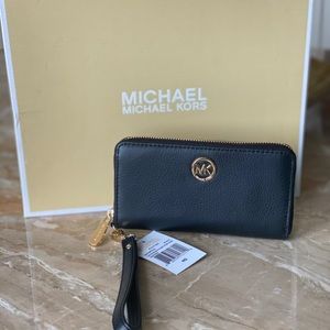 Michael Kors black leather wallet